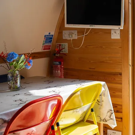 Montrave Estate By Wigwam Holidays Pitlessie Room photo